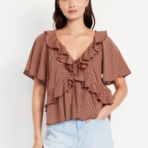 Old Navy ruffle tie front Blouse